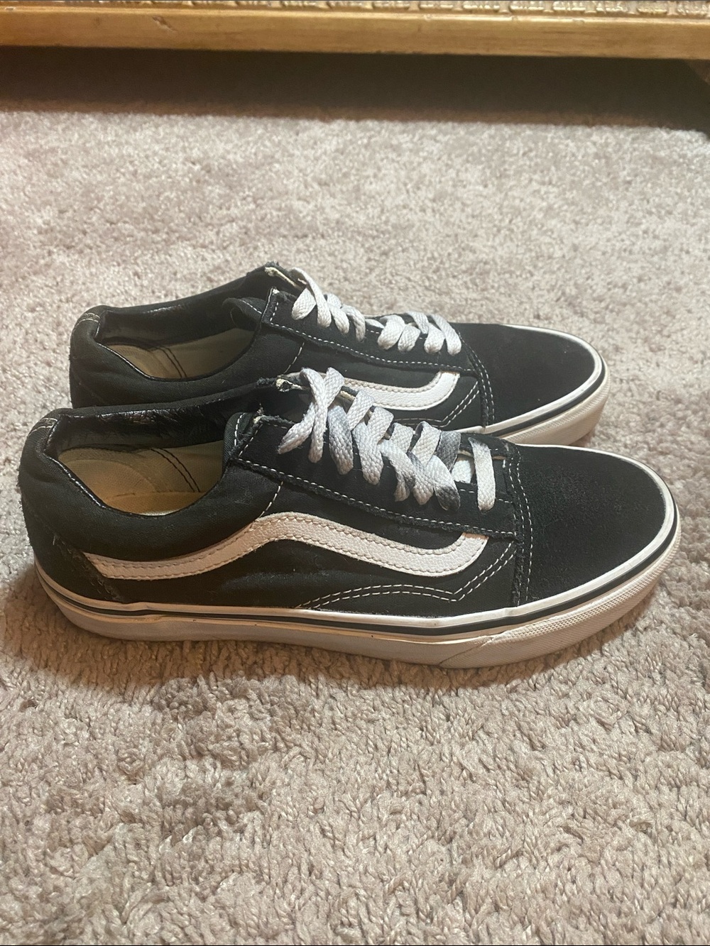 Vans Oldskool Black and White Unisex Low-Top Sk8 Sneakers